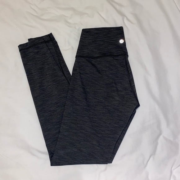 Lululemon Train High-rise Tight - Picture 3 of 5